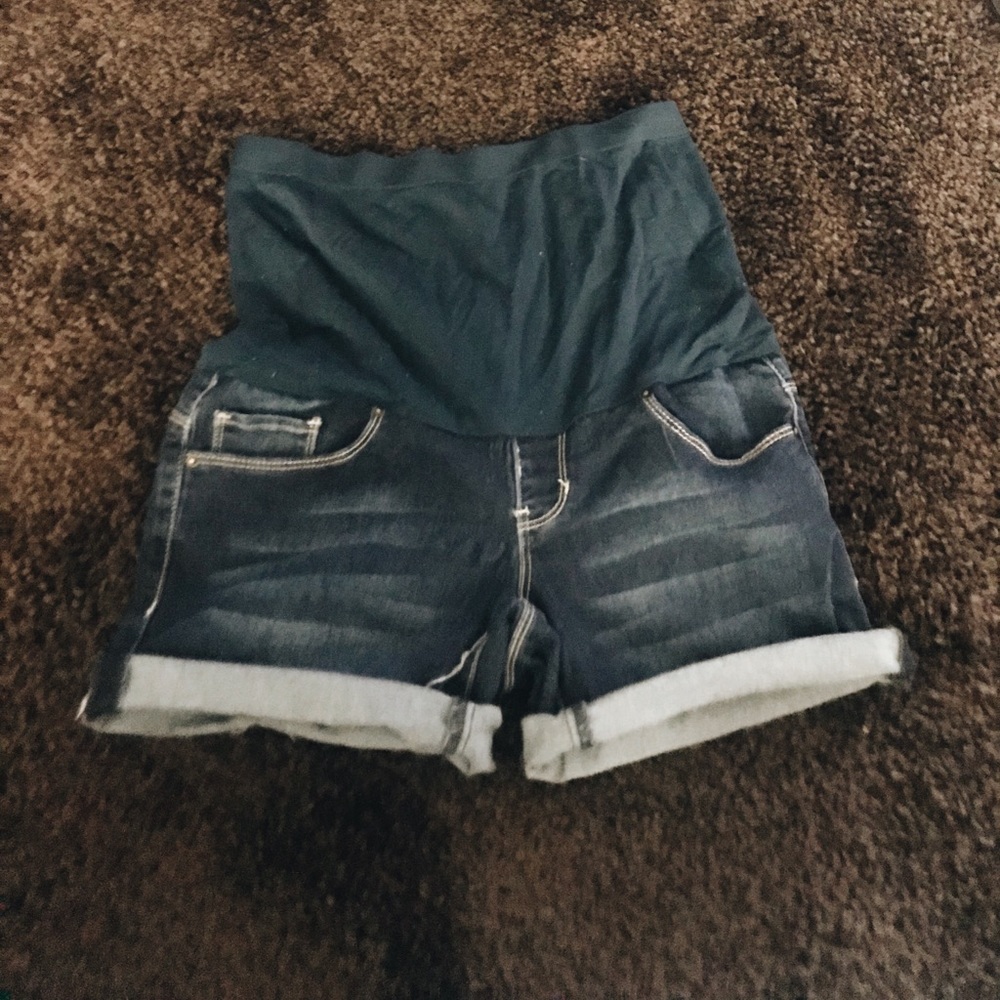 Size S Stretchy Soft Denim Maternity Shorts